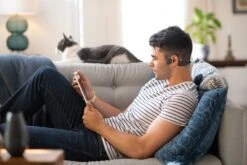 Creative - Outlier Free Bone Conductor Headphones, Black -Elektronicawinkel creative outlier free bone conductor headphones black 5