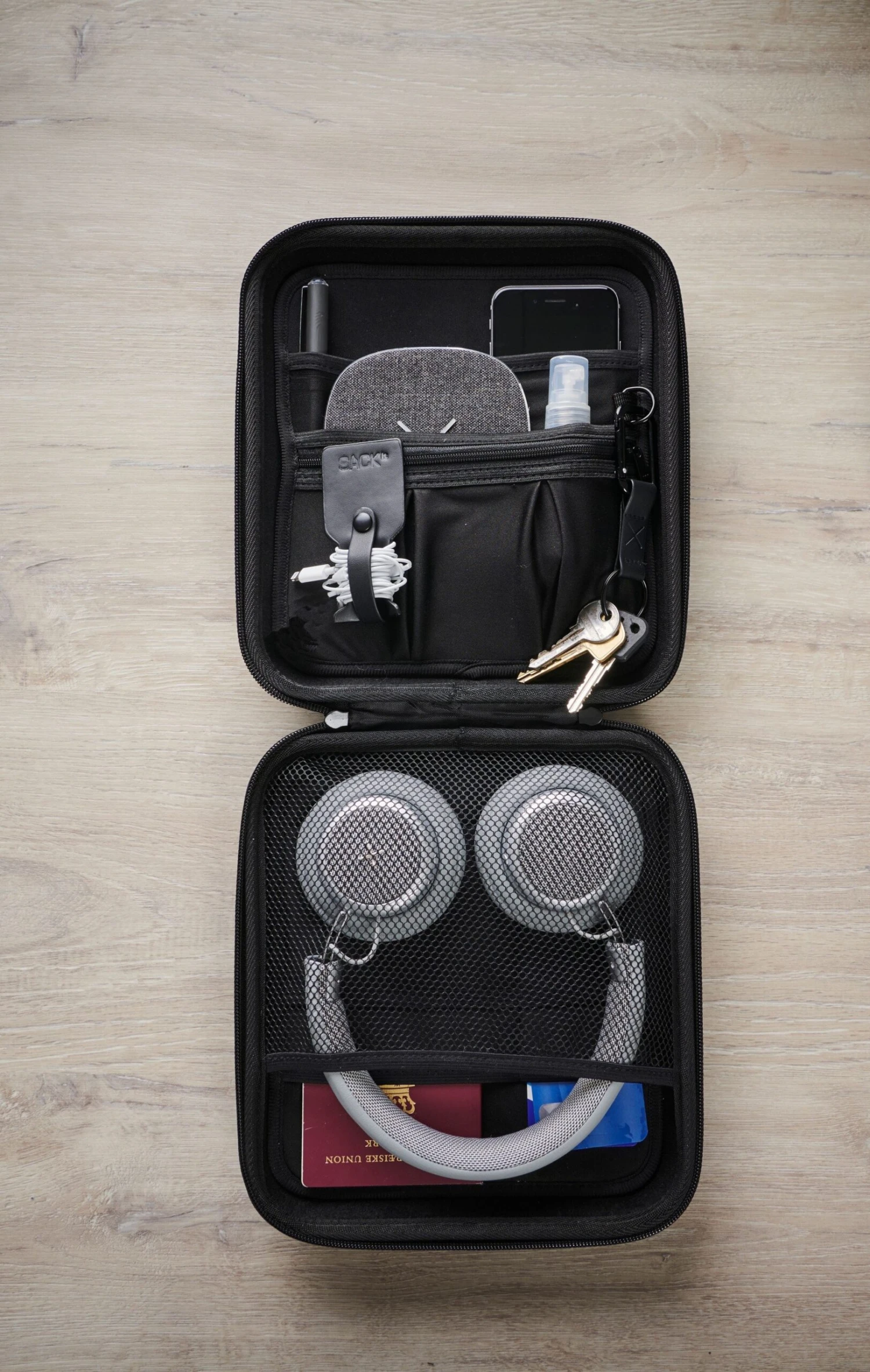 SACKit - Sackit WOOFit Headphones U/ANC + CARRYit Case - Bundle 4 SACKit - Sackit WOOFit Headphones U/ANC + CARRYit Case - Bundle - Afbeelding 4