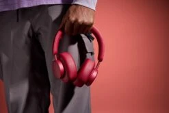 Urbanista - Miami Ruby Red Wireless ANC Headphones -Elektronicawinkel urbanista miami ruby red wireless anc headphones 5